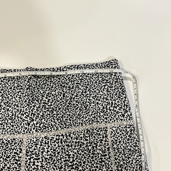 Athleta - Salitation, Textured Leggings, small - Picture 7 of 7